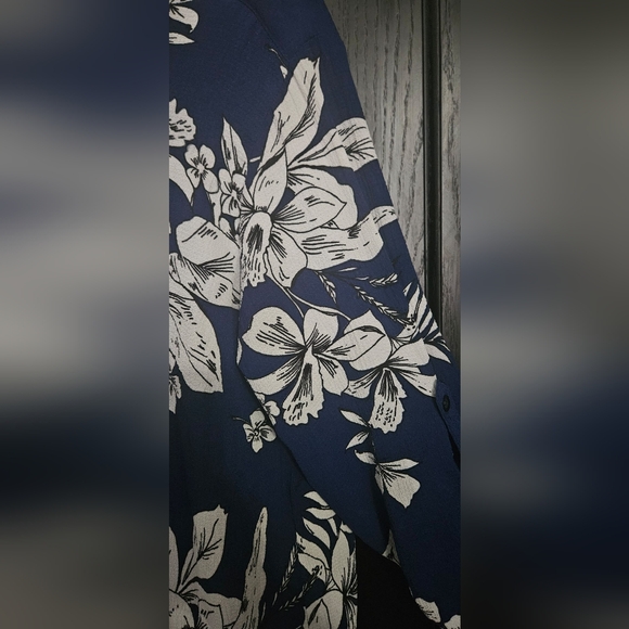 Long-Sleeved Floral Casual Summer Top - Picture 6 of 6
